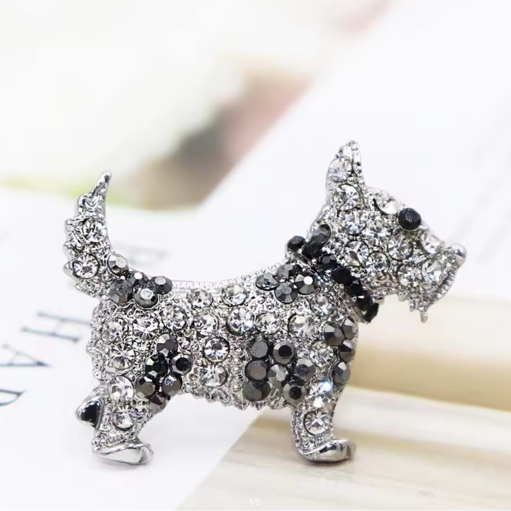 Sparkling Dog‎ Brooch - Black and Silver